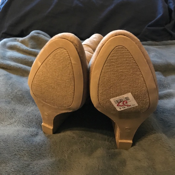 Booties - Picture 5 of 5