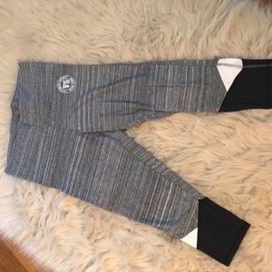 Victoria's Secret cropped yogas