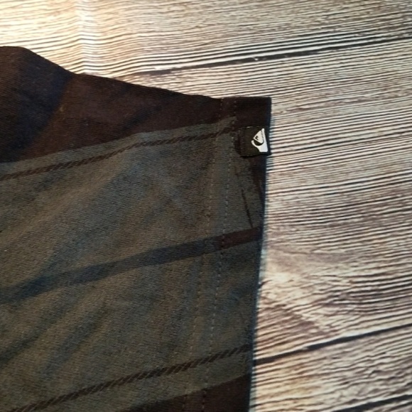 🆕Youth Quiksilver Stripe T Shirt - Picture 2 of 8