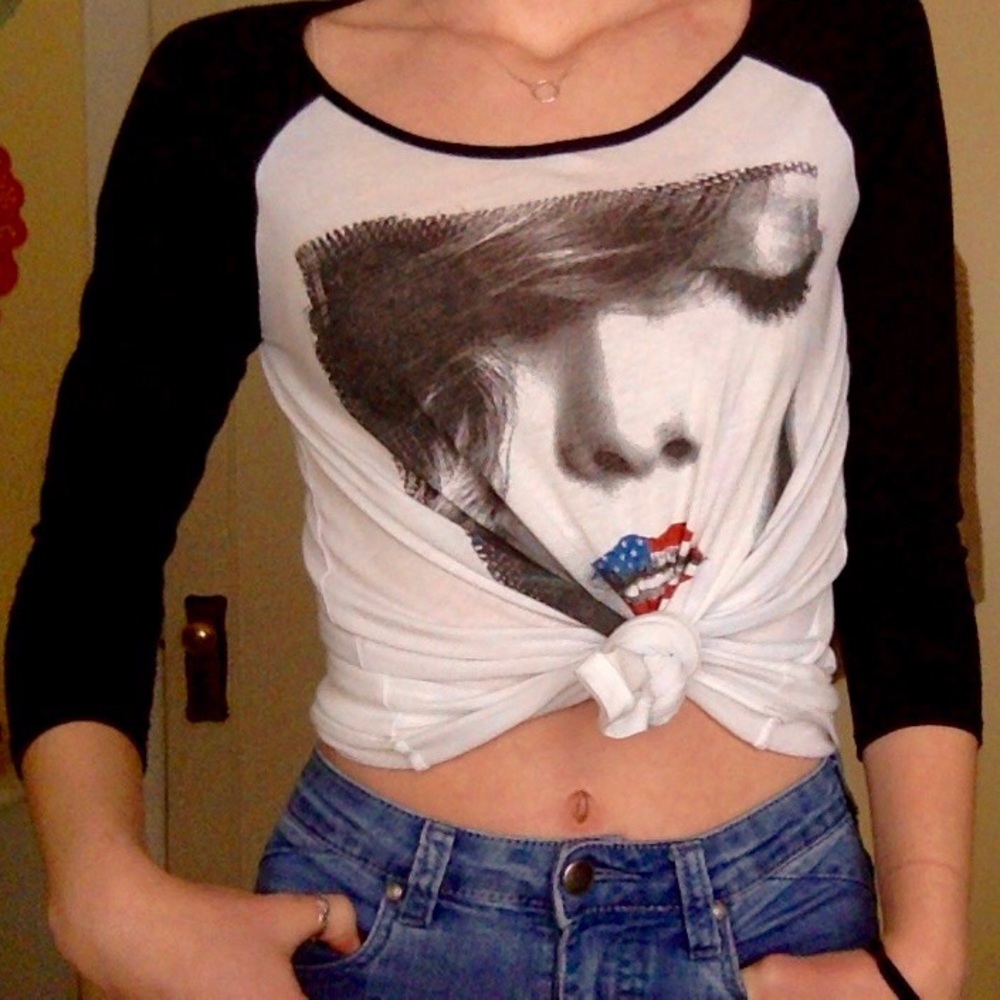 Black baseball tee with graphic design