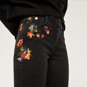 Zara Mid Rise Embroidered Skinny Jeans
