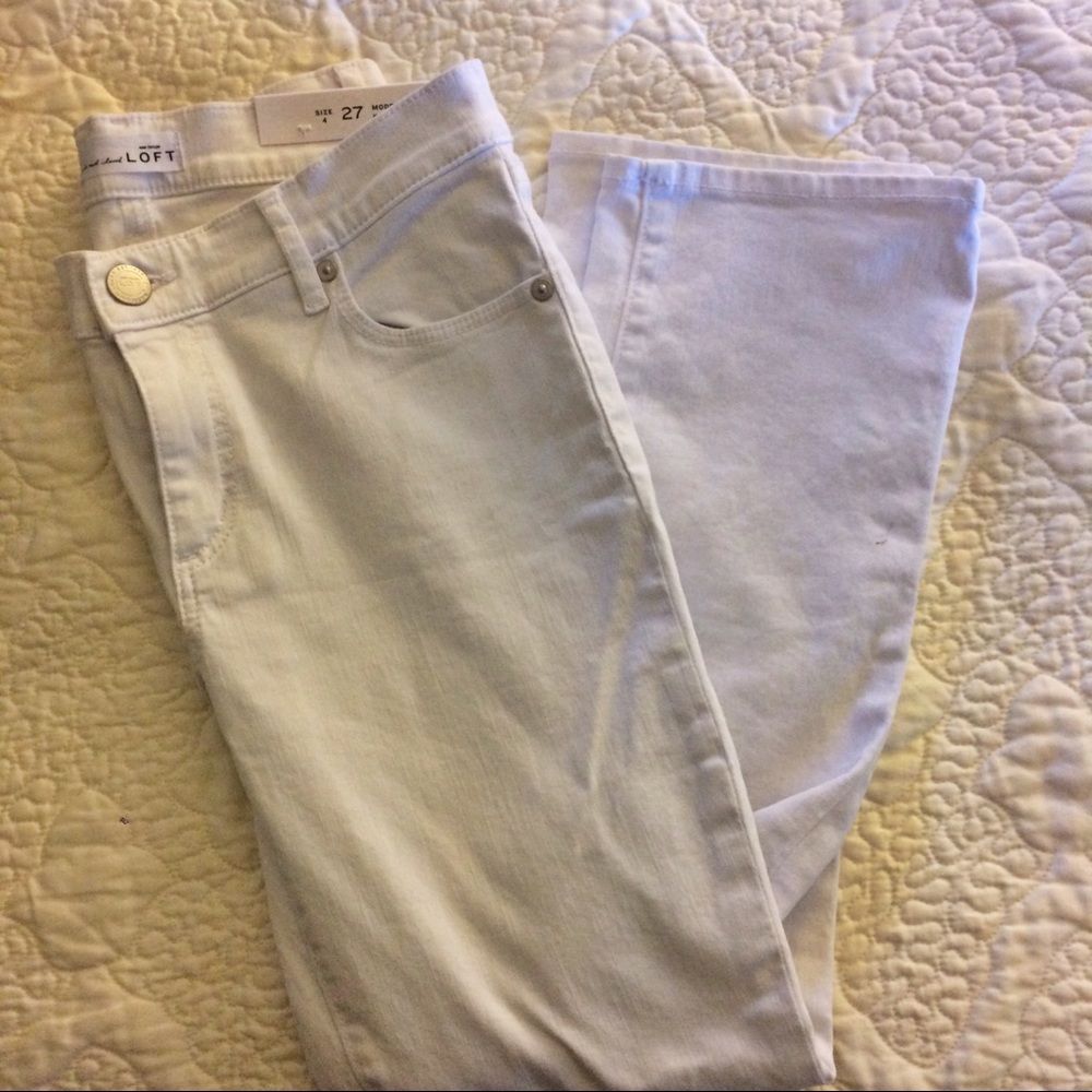 LOFT Kick Crop White Jeans