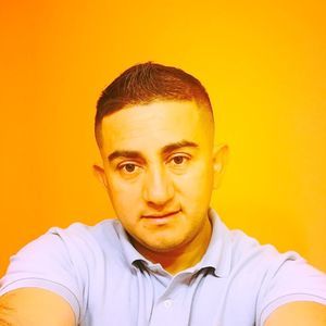 Meet your Posher, Ernesto