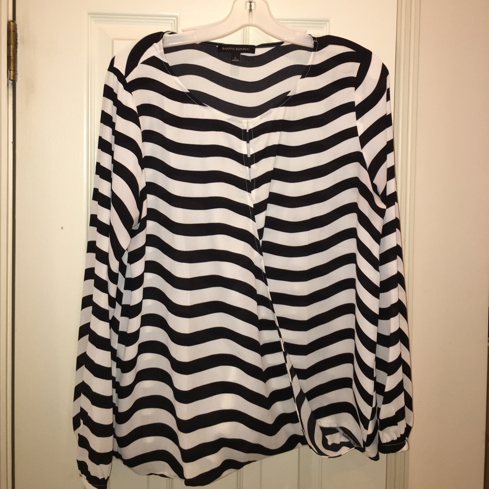 Black and whit striped top
