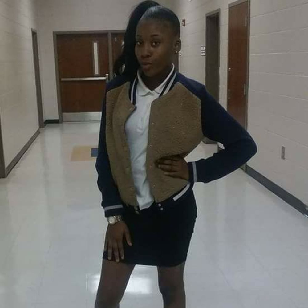 Meet your Posher, Xo