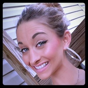 Hoop bling ear rings!!