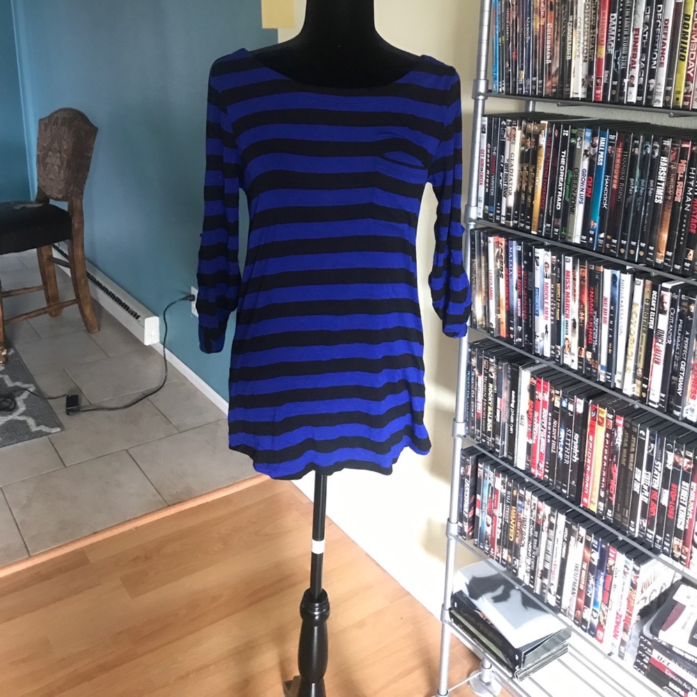 Striped 3/4 sleeve shirt