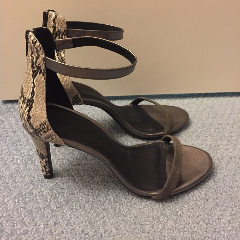Joie Adriana Ankle strap sandal