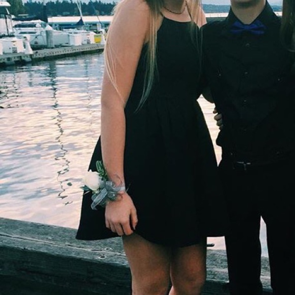 black backless dress only worn ONCE!