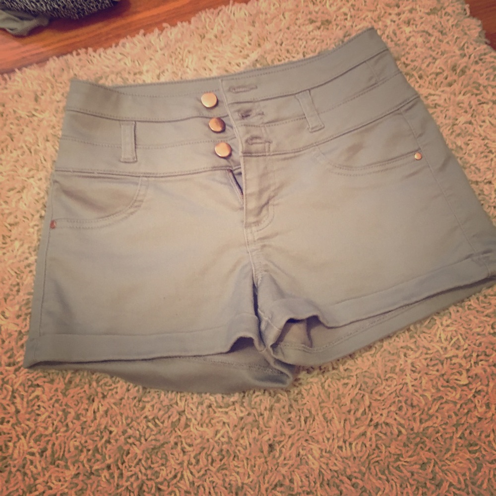 High waisted grey shorts