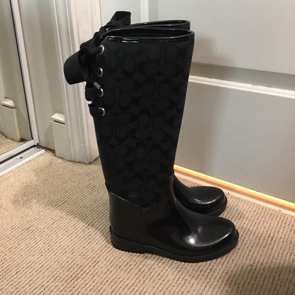 💕Black coach rainboots! 💕
