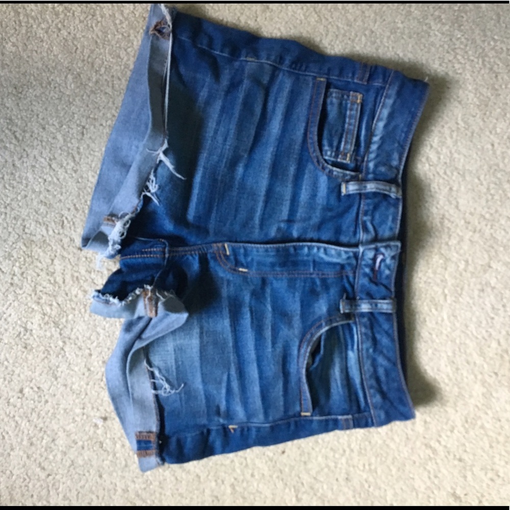 American Eagle Hi-rise shorts