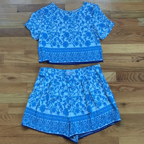 a'gaci Dresses & Skirts - 🚫On Hold🚫🚫A'gaci 2-Piece Outfit