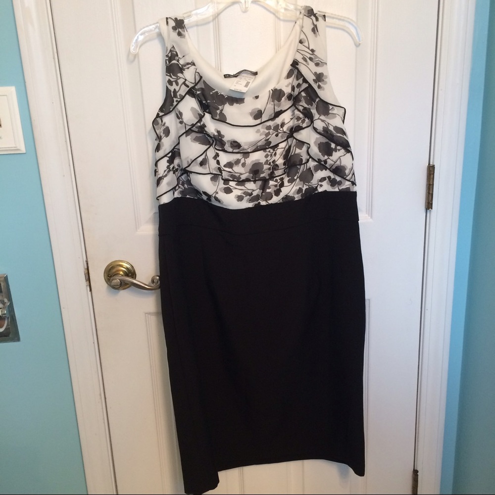 NWT size 16 black/white floral dress from Maurices