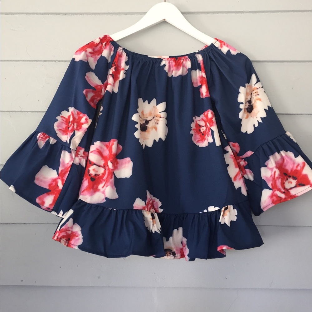 ✨1 SIZE L LEFT✨ Floral Off the Shoulder Blouse - Picture 4 of 6