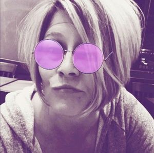 Meet your Posher, Jenny