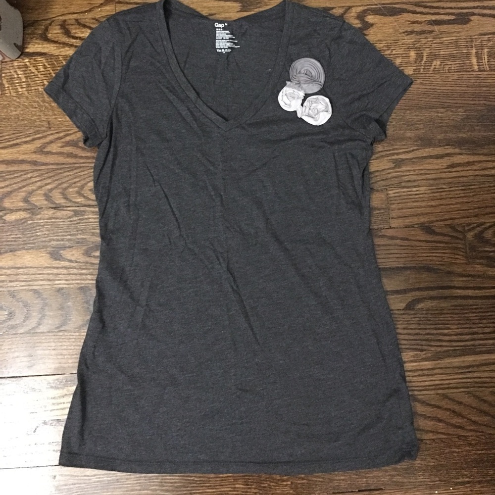 Lightweight Gap t-shirt