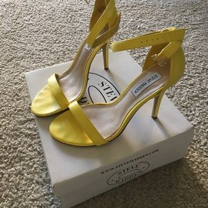 Steve Madden pumps