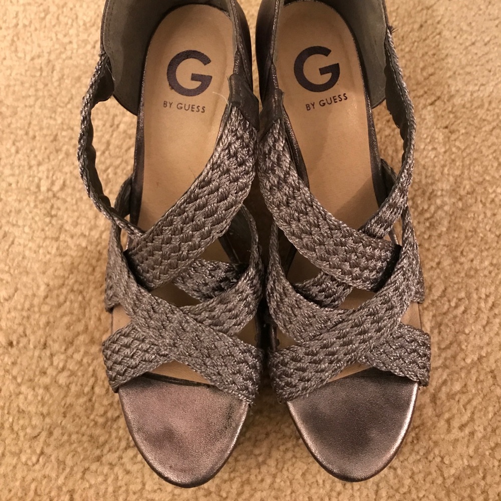 Guess wedges