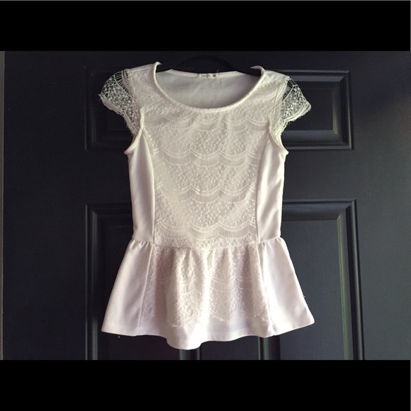 Feminine White Lace Peplum Top - Picture 2 of 3