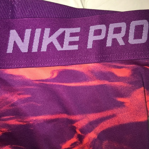 Nike Pro - Picture 3 of 3
