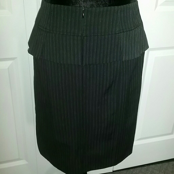 GRACE ELEMENTS Peplum Striped Chic Pencil Skirt - Picture 4 of 7