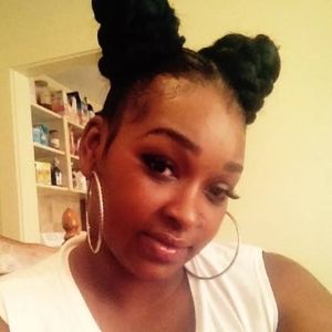 Meet your Posher, Lakeisha