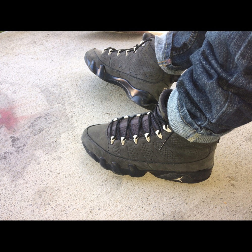 Anthracite 9s 8.5 condition 9