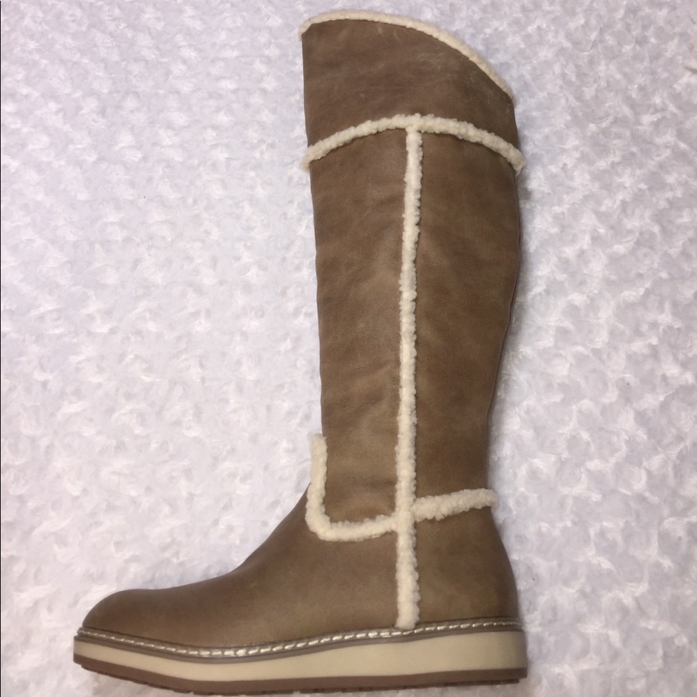 White mountain womans boot