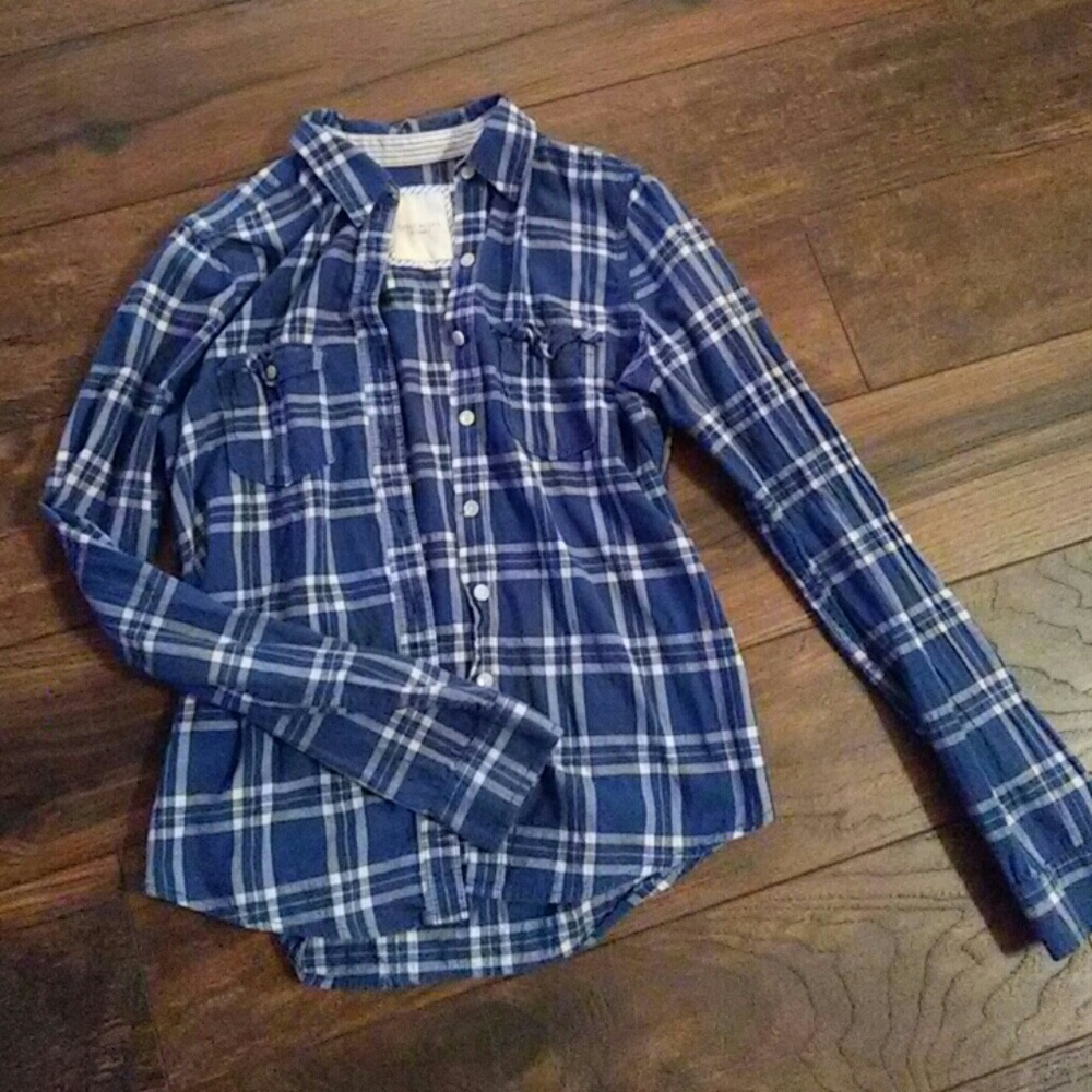 Blue long sleeved plaid
