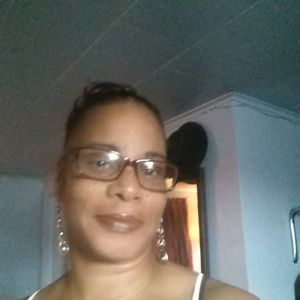 Meet your Posher, Feleshia