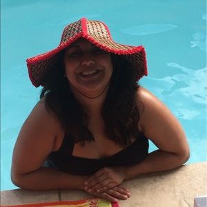 Meet your Posher, Veronica