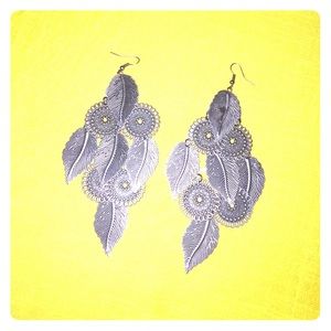Chandelier earrings