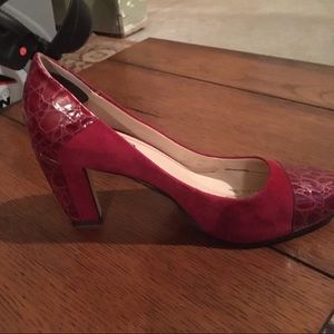 Red suede and croc pump