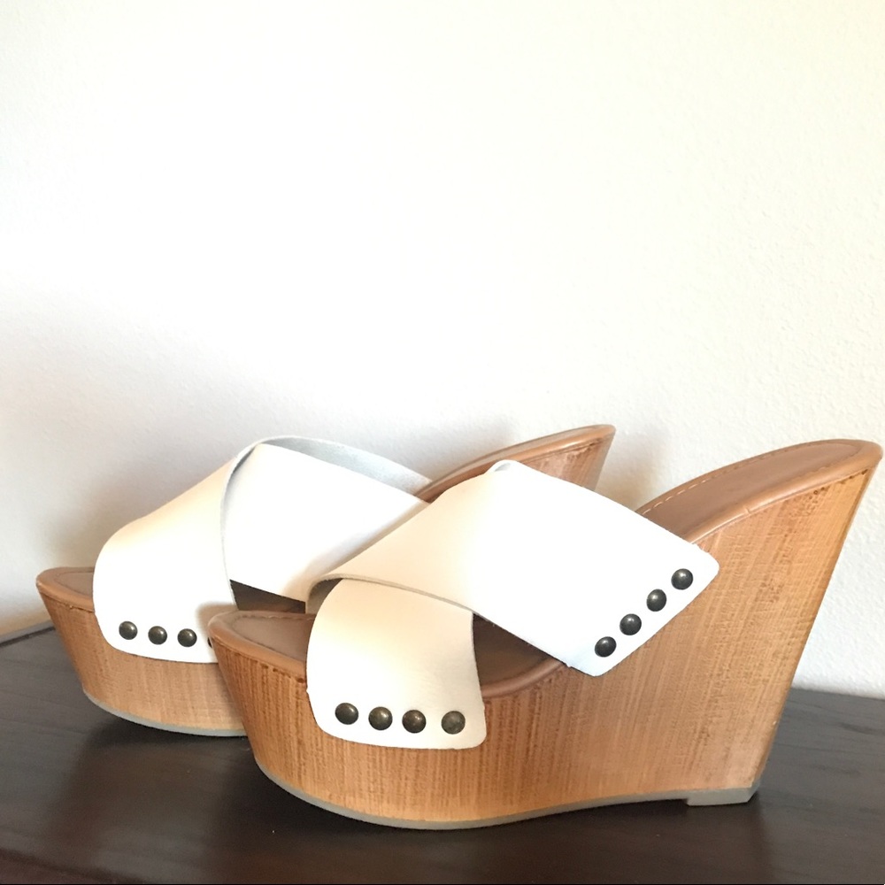 Summery wedges ☀️💕👙