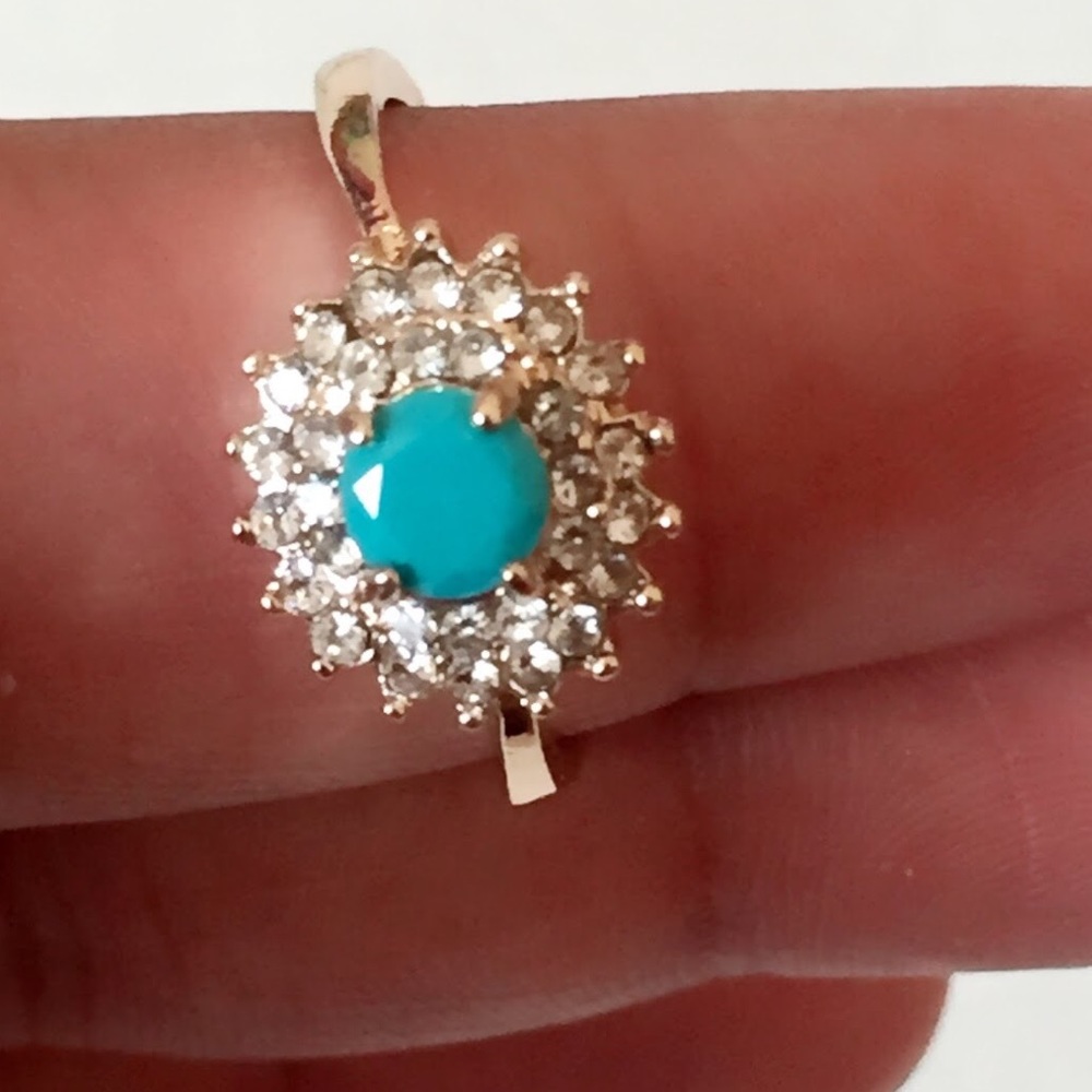 25% off 💍 Turquoise stone Gold and Zircon Ring - Picture 5 of 6
