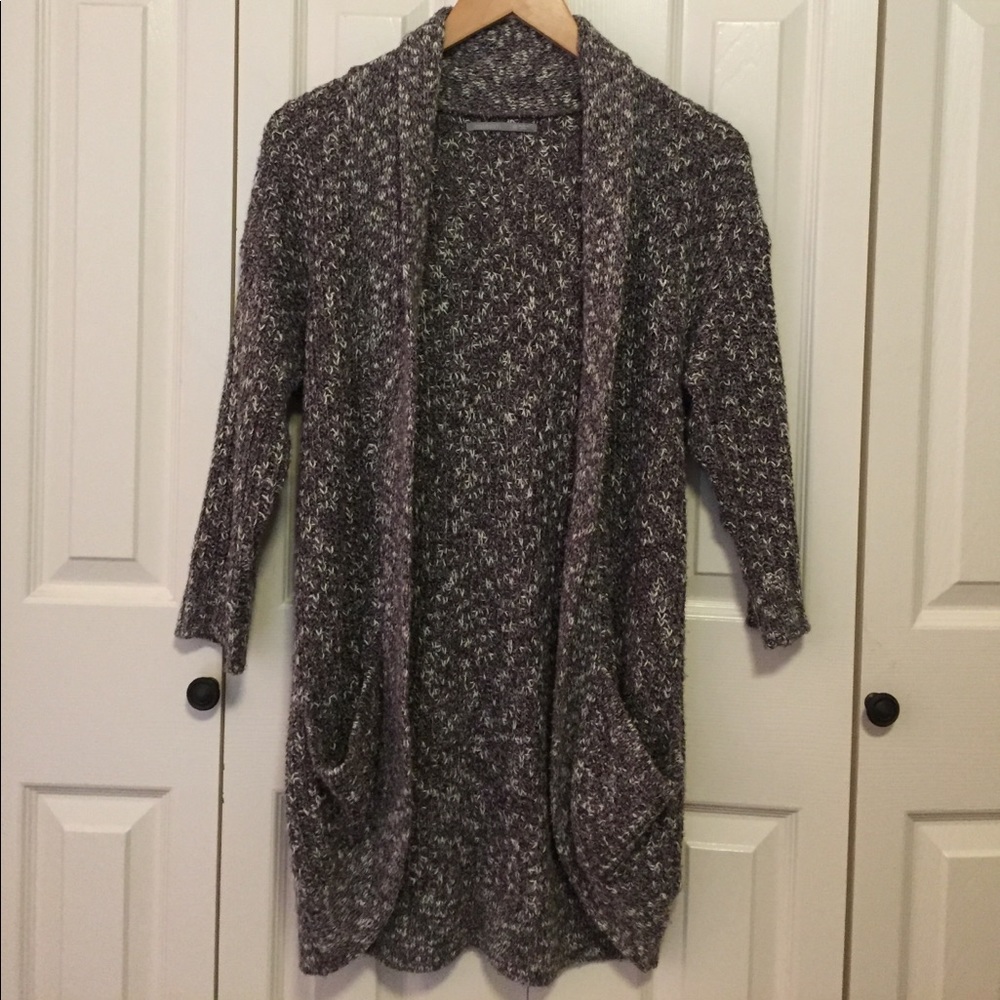 Small Rubbish Long Two-Toned Sweater.