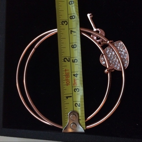MK Rose Gold Bangle Bracelet Heart & Key Charms - Picture 2 of 3