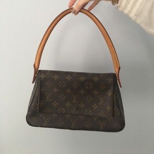 AUTHENTIC Louis Vuitton shoulder bag