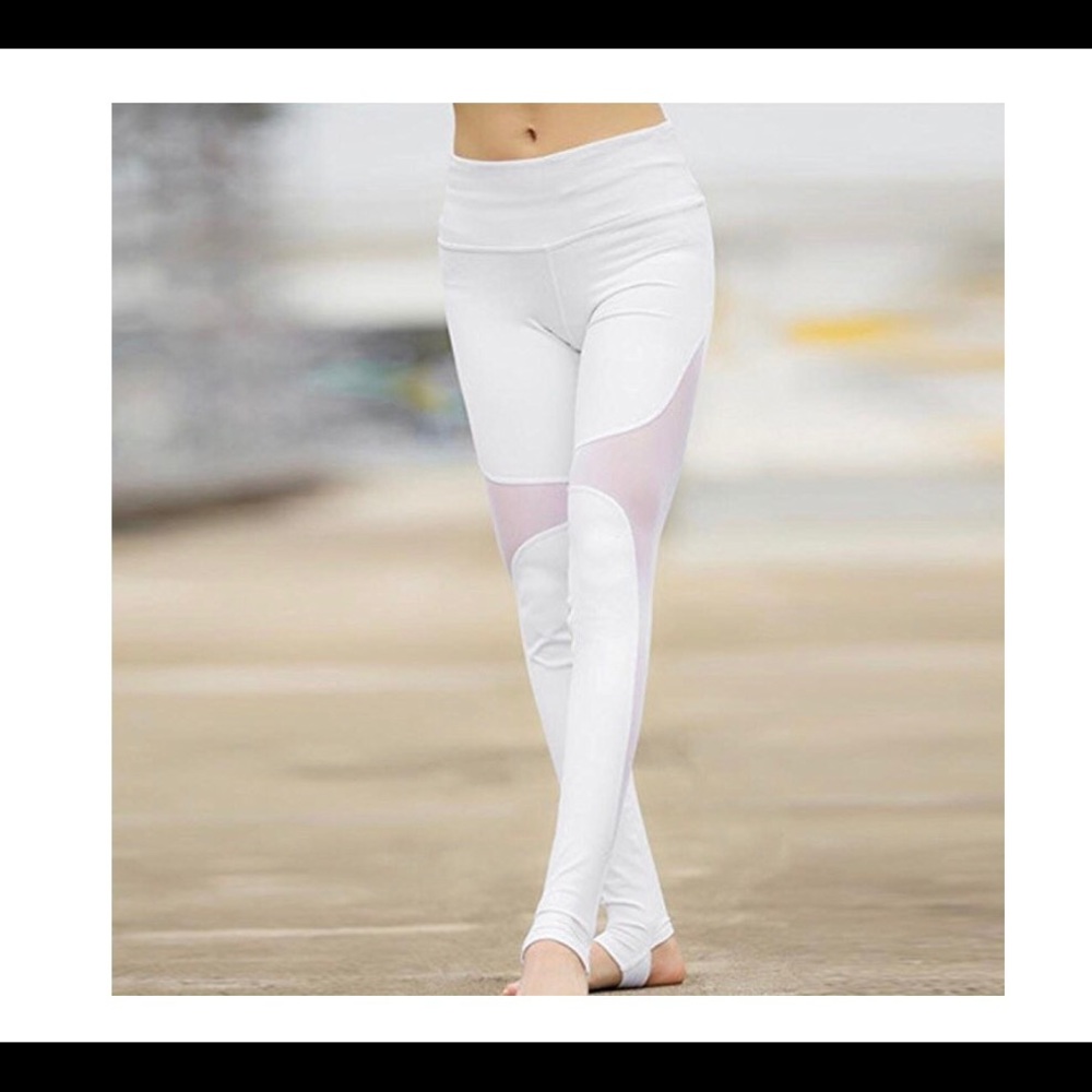 1-left 🌺White Yoga leggings 🌺 - Picture 2 of 5