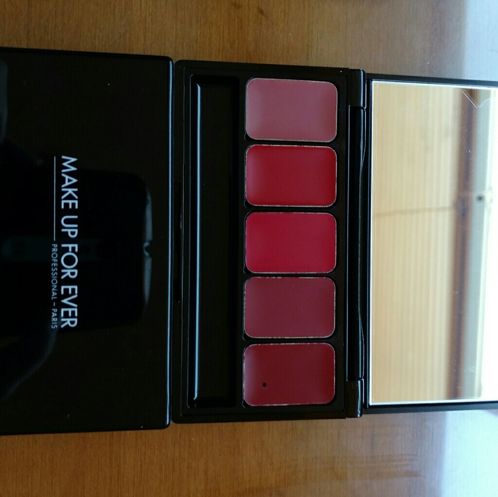 Lipstick palette make up forever reds never used