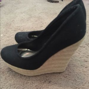 Madden Girl 6 1/2 Black Tweed Wedges