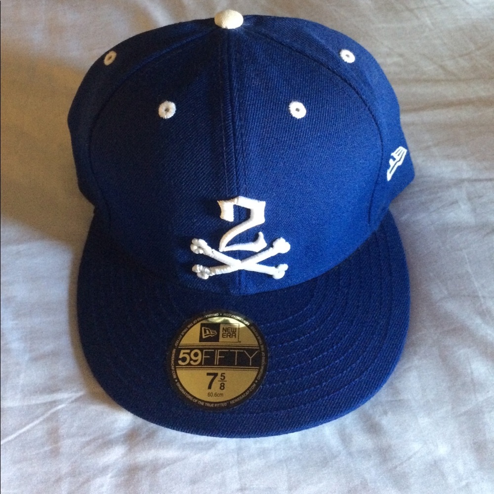 True idols hat
