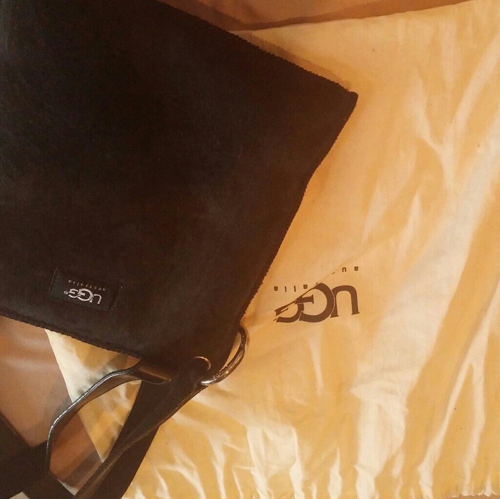 UGG cross body messenger bag