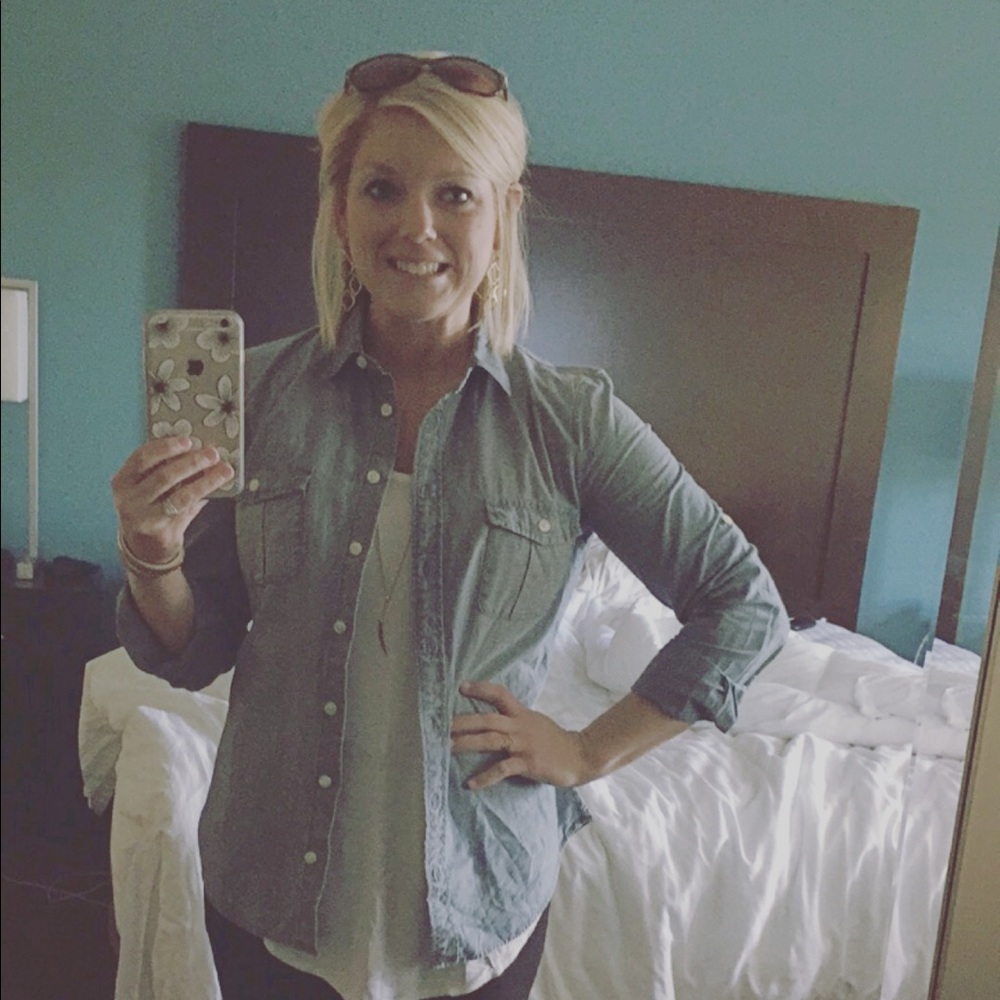 Meet your Posher, Stephanie