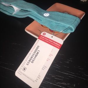 BRAND NEW LULULEMON HEADBAND