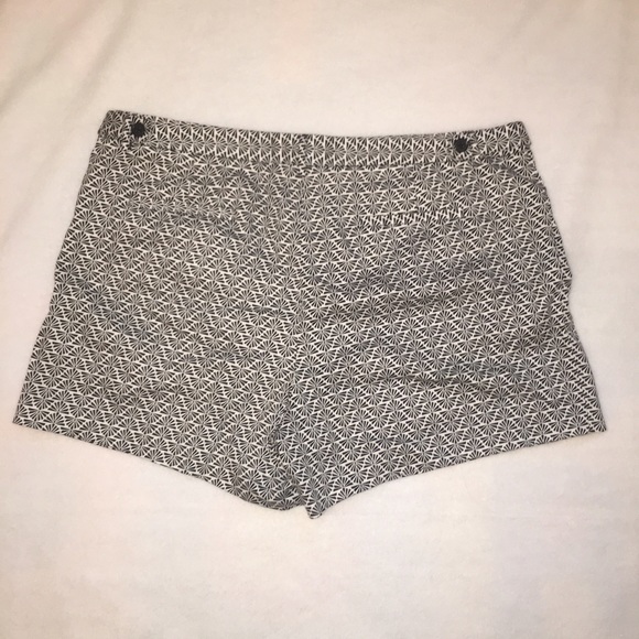 laundry by Shelli Segal shorts - Picture 3 of 4