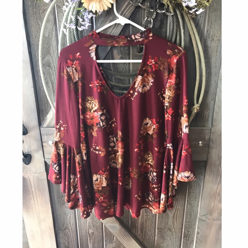 Floral. Boho. Top.