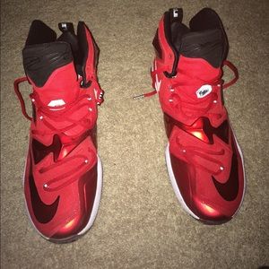 Nike Lebron XIII Men's Shoes