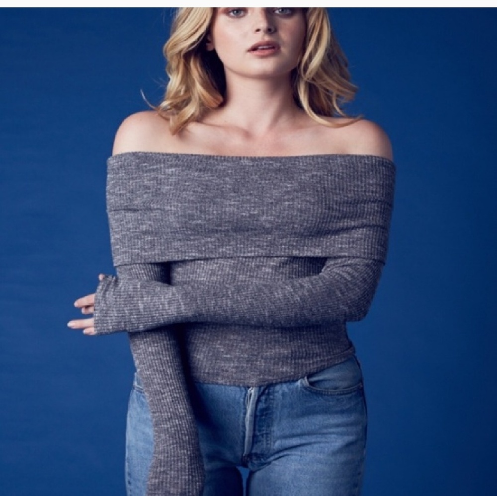 Off shoulder top. New.